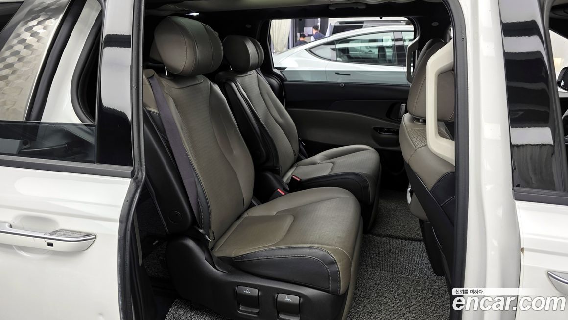 Kia Canival 2025