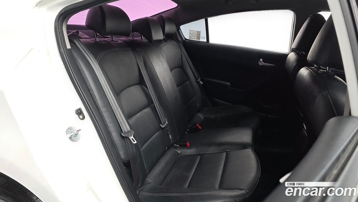 Kia K3 2013