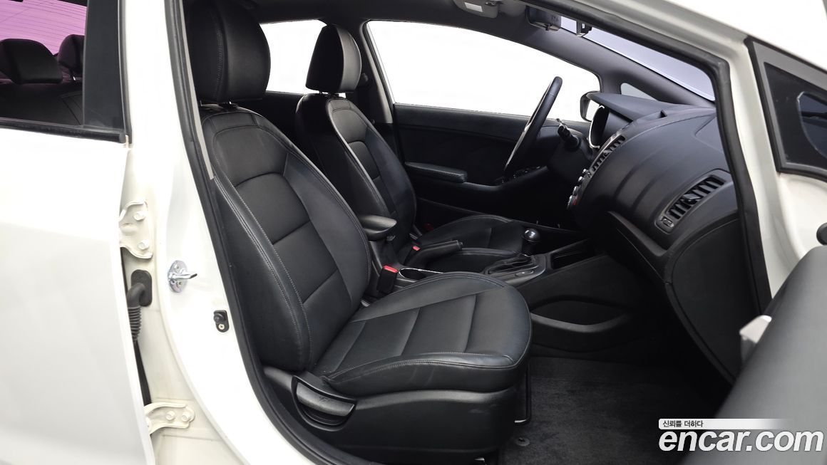 Kia K3 2013