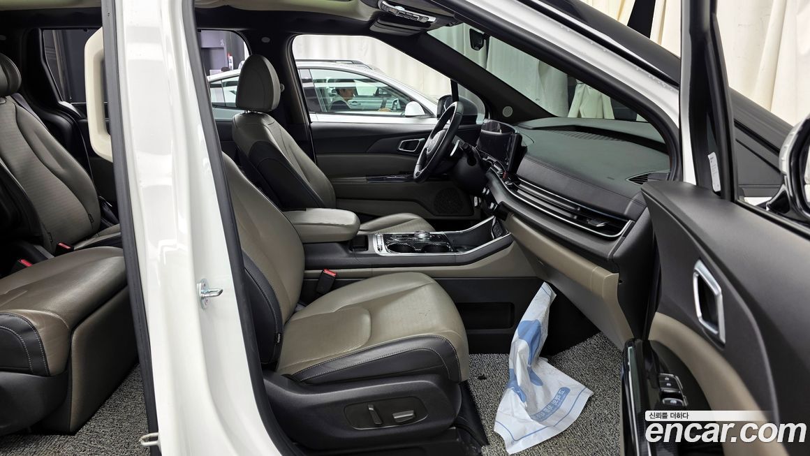 Kia Canival 2025