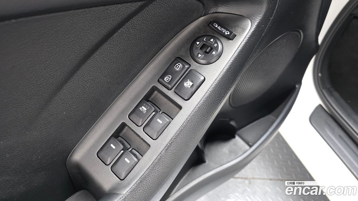 Kia K3 2013