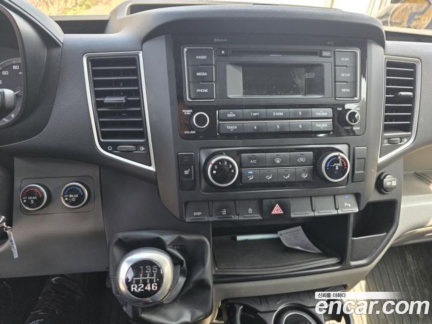 Hyundai Solati 2016