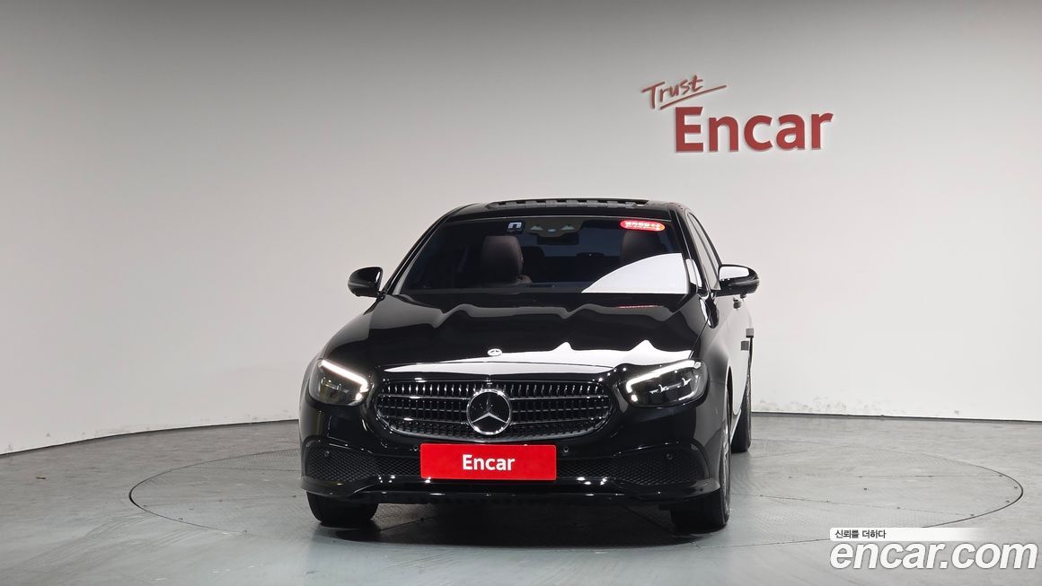 Mercedes-Benz E-Class 2023