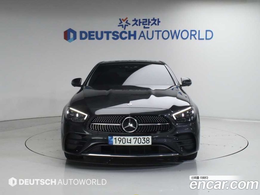 Mercedes-Benz E-Class 2022