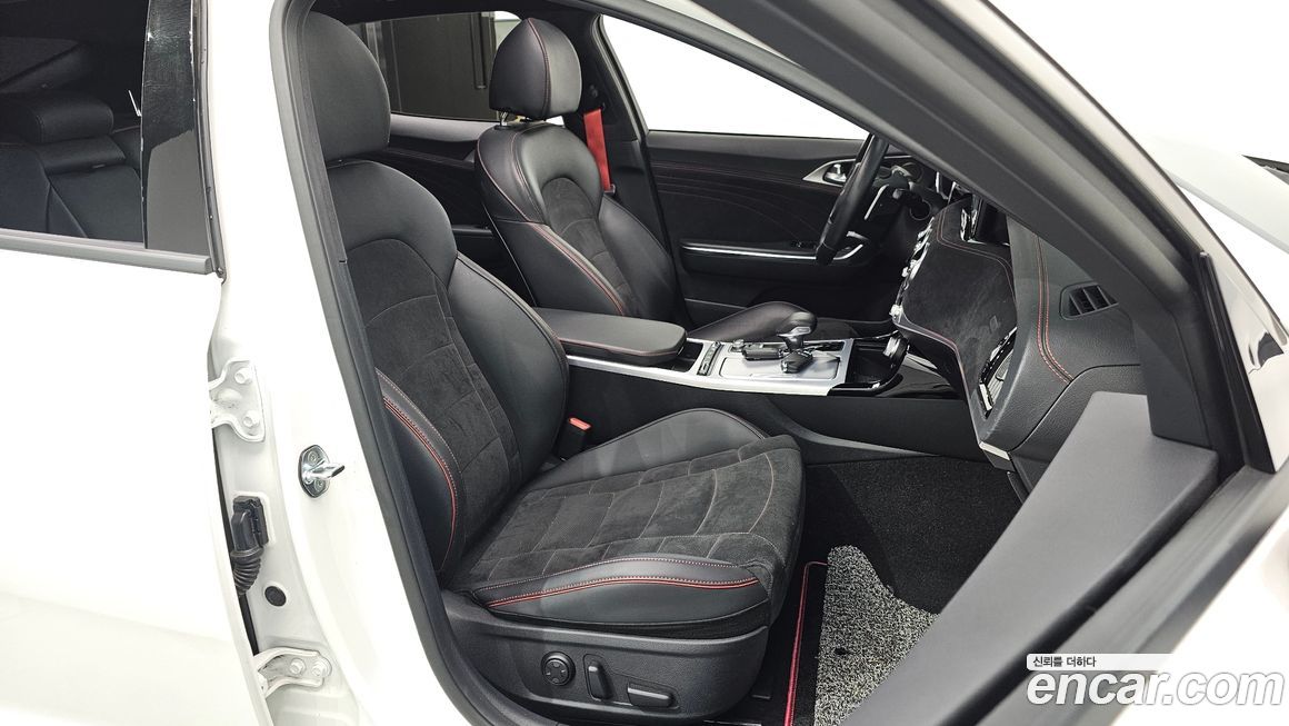 Kia Stinger 2023
