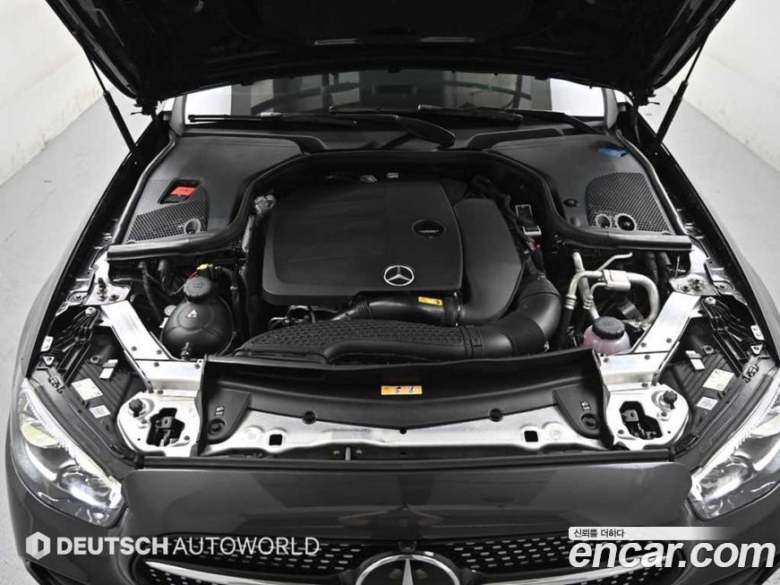 Mercedes-Benz E-Class 2022