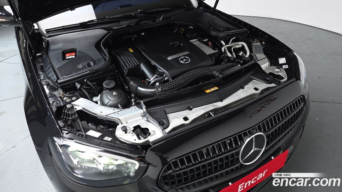 Mercedes-Benz E-Class 2023