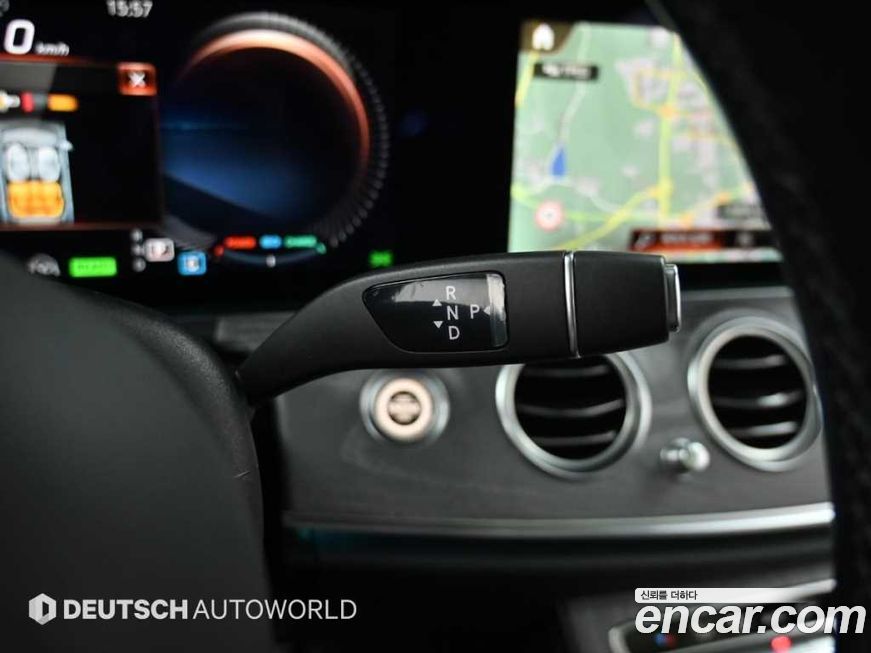 Mercedes-Benz E-Class 2022