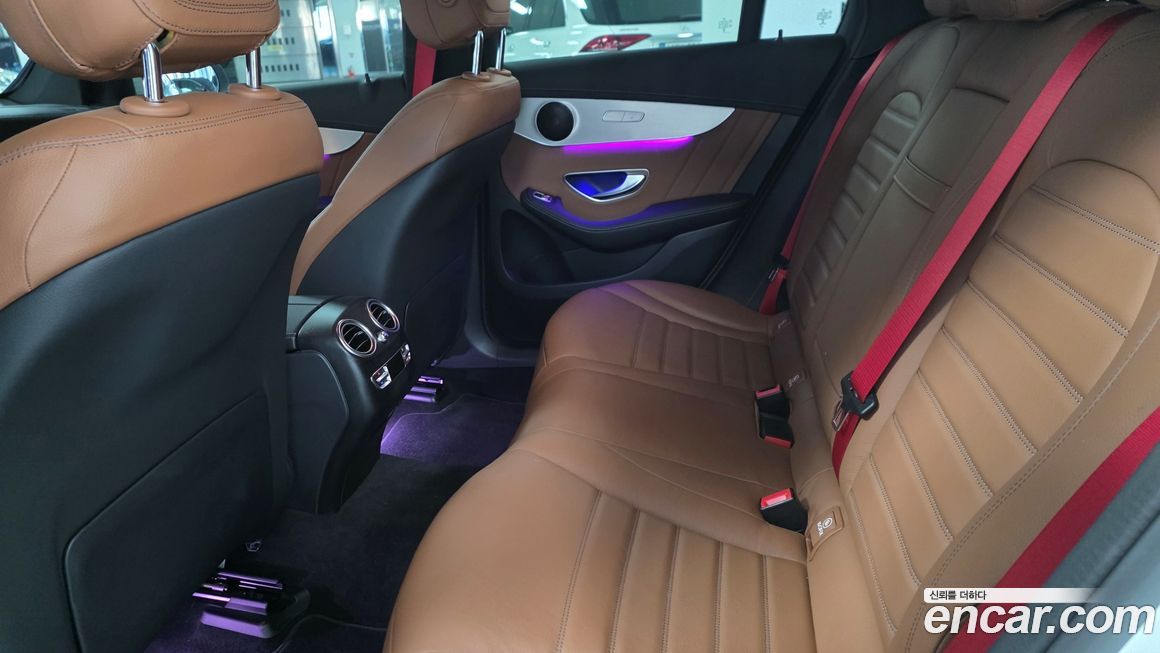 Mercedes-Benz GLC-Class 2023