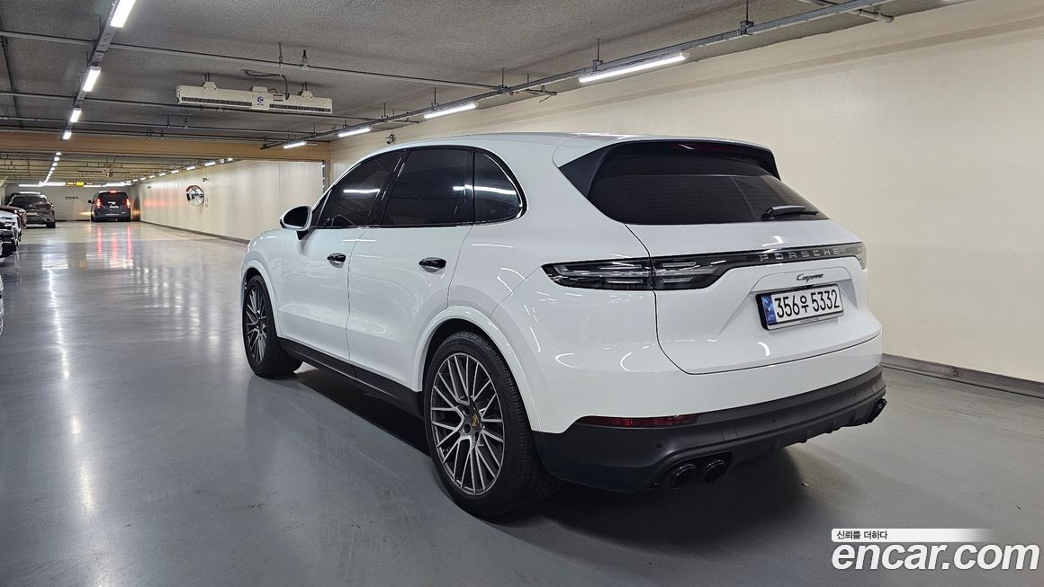 Porsche Cayenne 2023