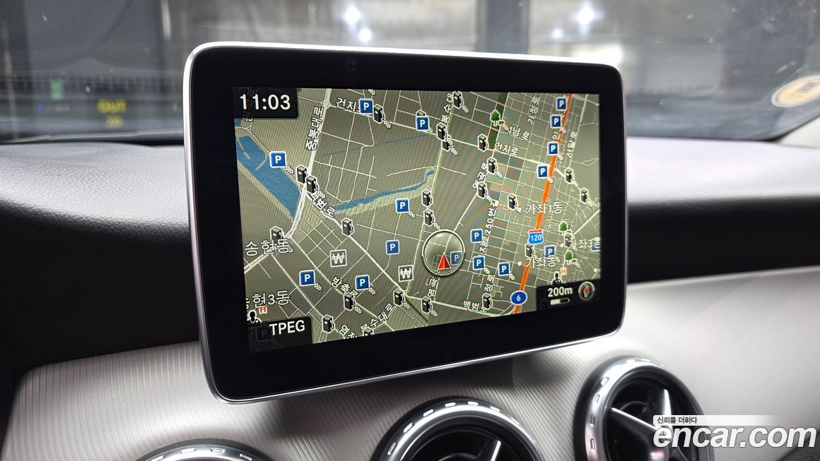 Mercedes-Benz GLA-Class 2016