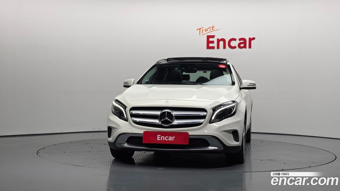 Mercedes-Benz GLA-Class 2016
