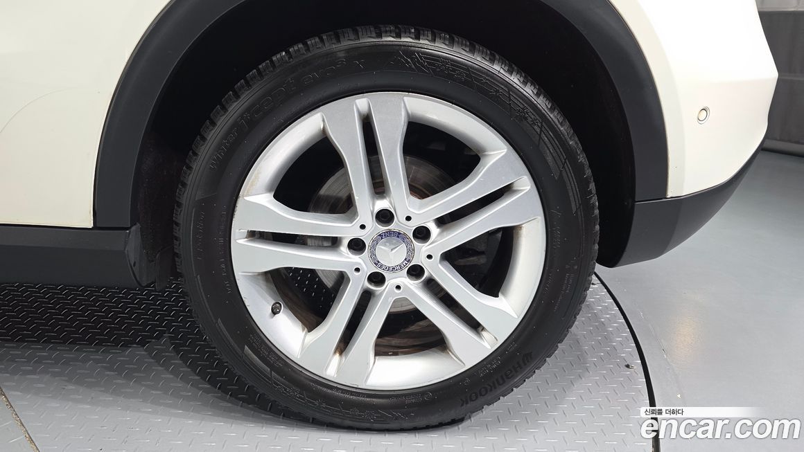 Mercedes-Benz GLA-Class 2016