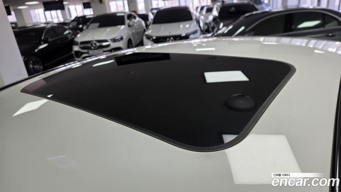 Mercedes-Benz GLC-Class 2023