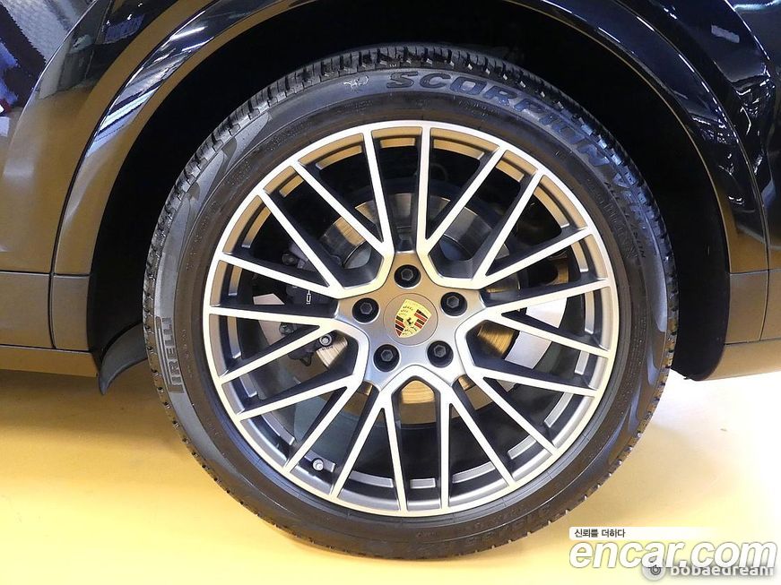 Porsche Cayenne 2023