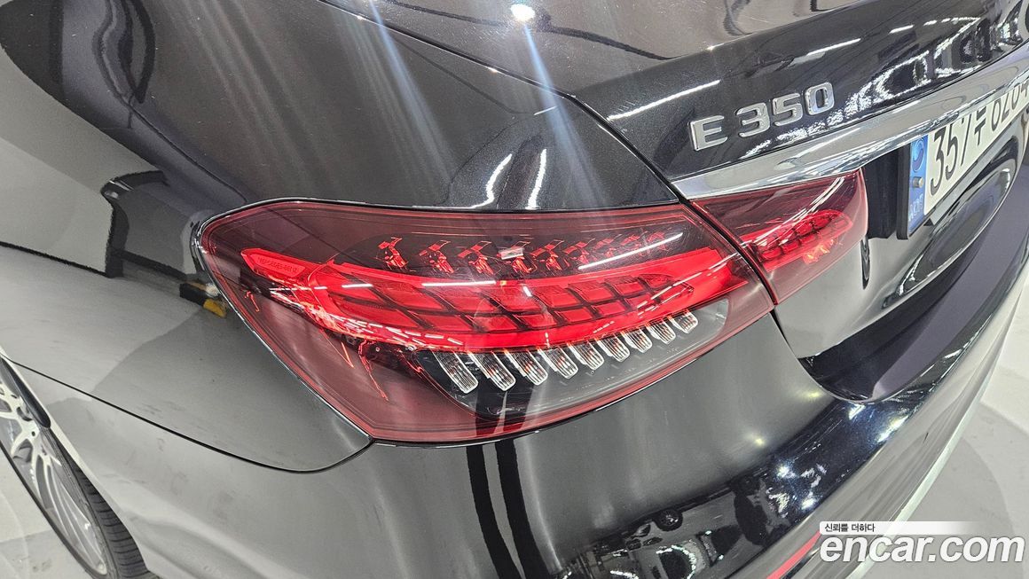 Mercedes-Benz E-Class 2021
