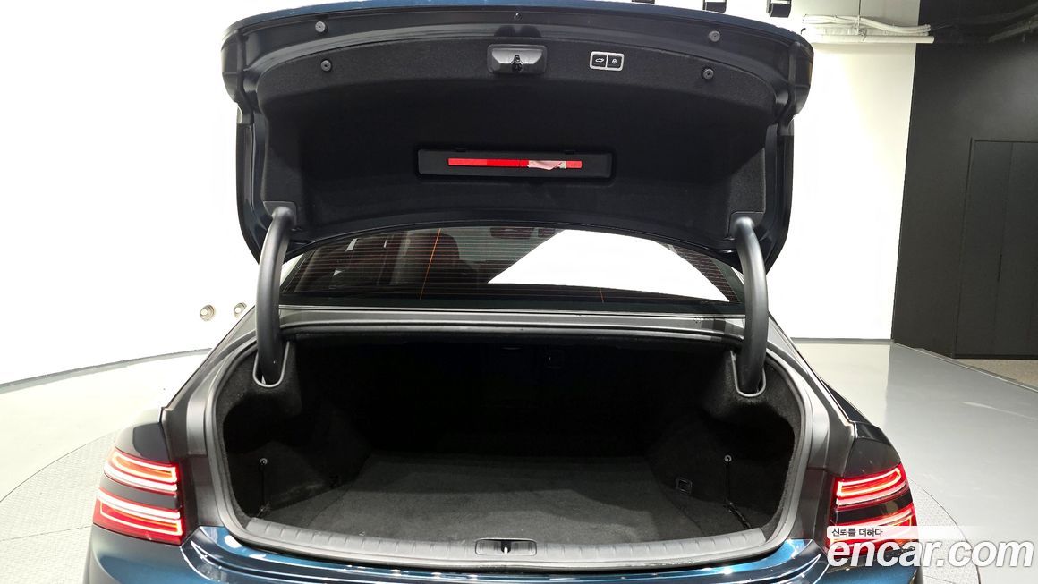 Genesis G80 2023