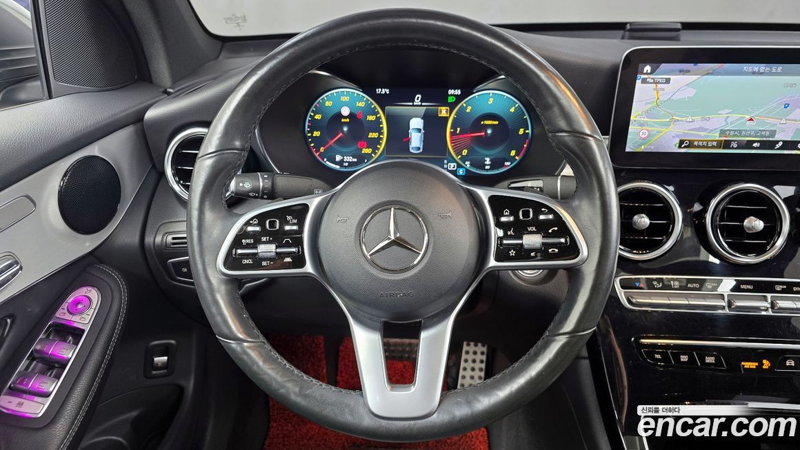 Mercedes-Benz GLC-Class 2021