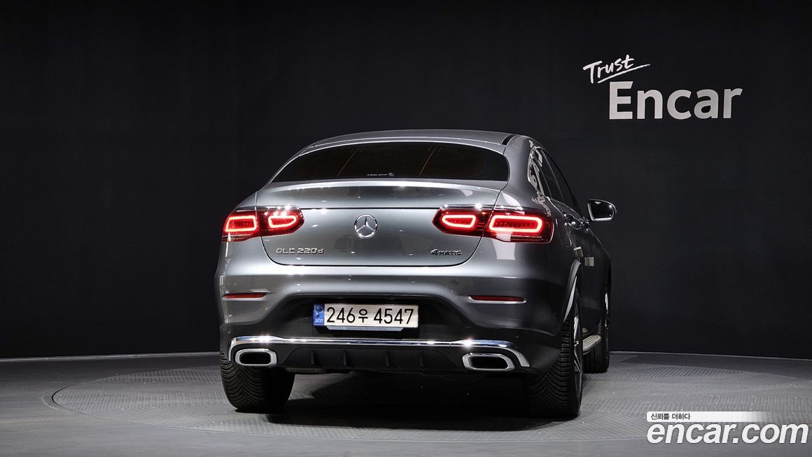 Mercedes-Benz GLC-Class 2021