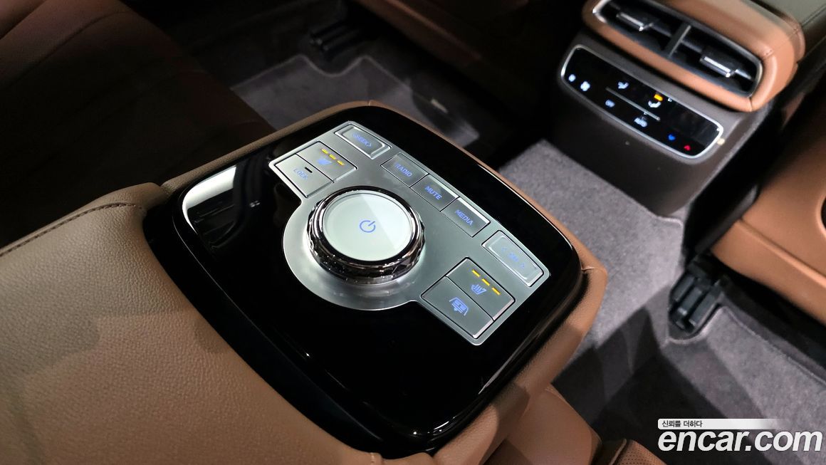 Genesis G80 2023