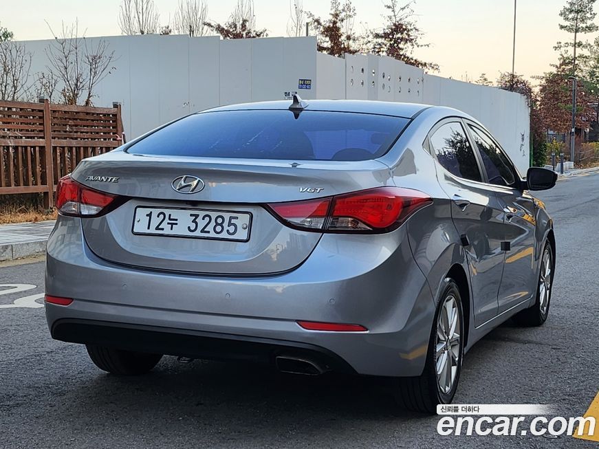 Hyundai AVANTE 2015