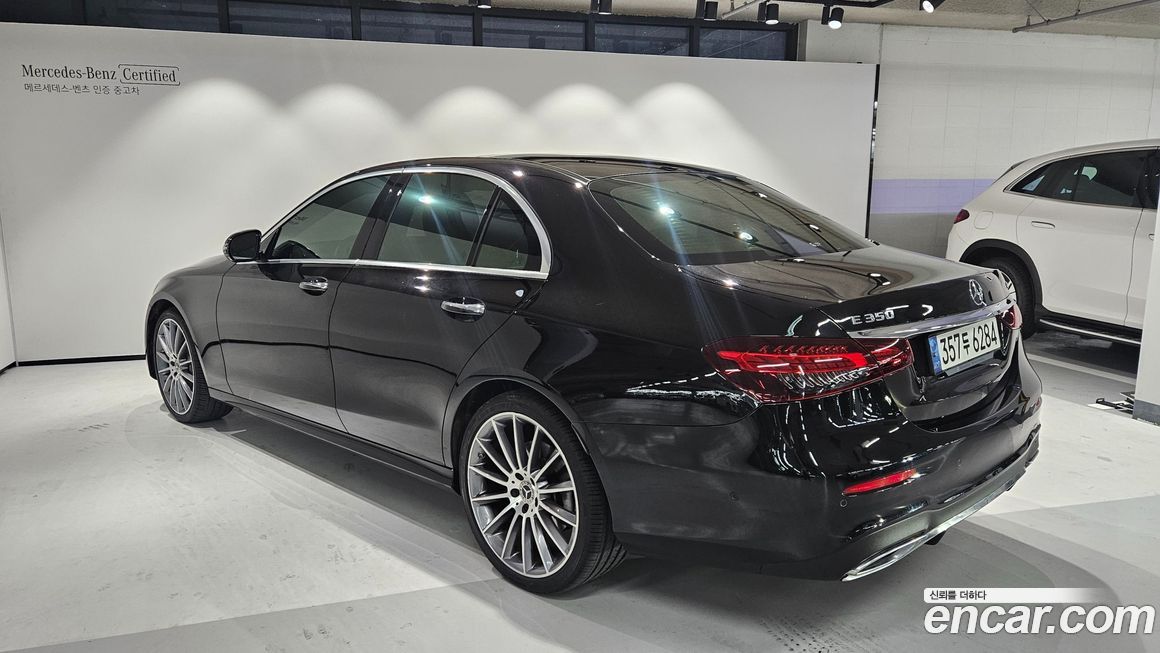 Mercedes-Benz E-Class 2021