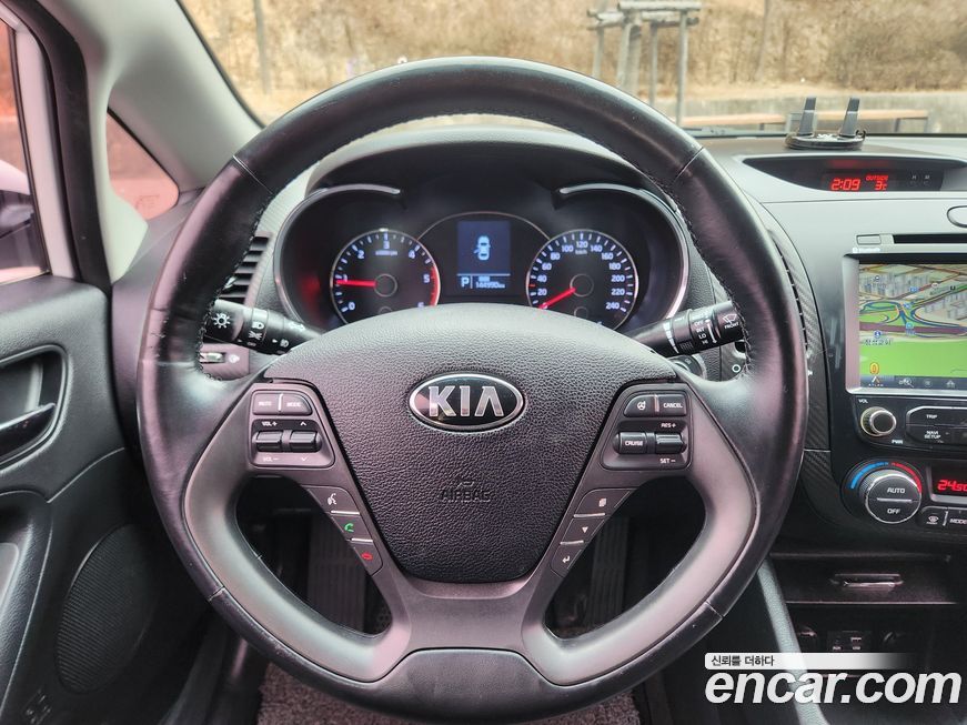 Kia K3 2015