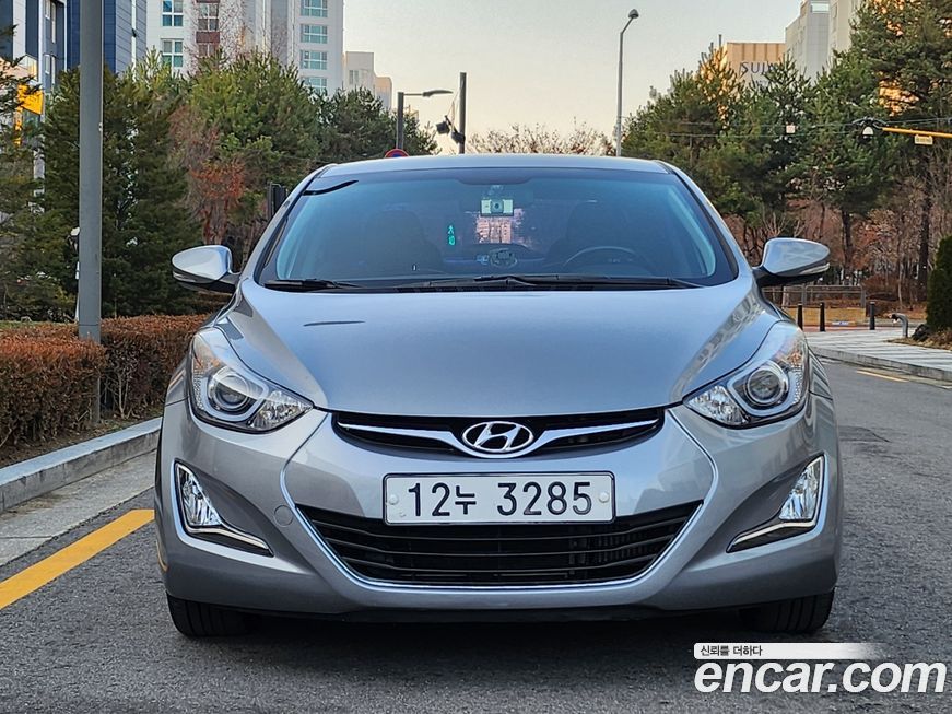 Hyundai AVANTE 2015