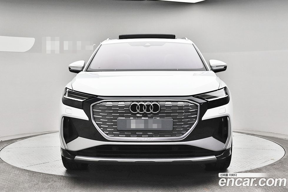 Audi Q4 e-tron 2023