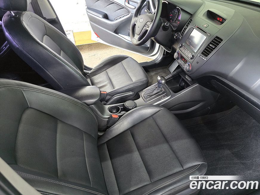 Kia K3 2015