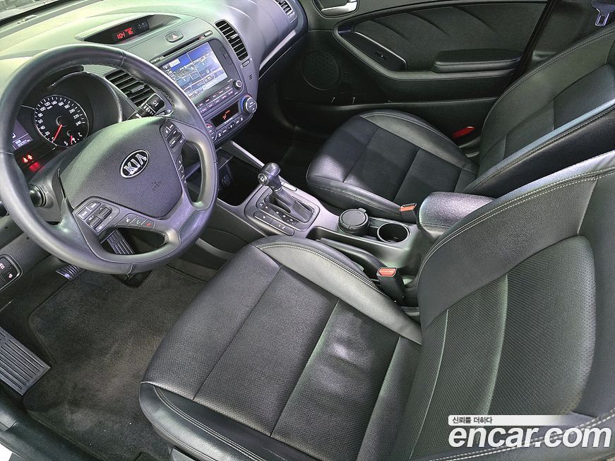 Kia K3 2015