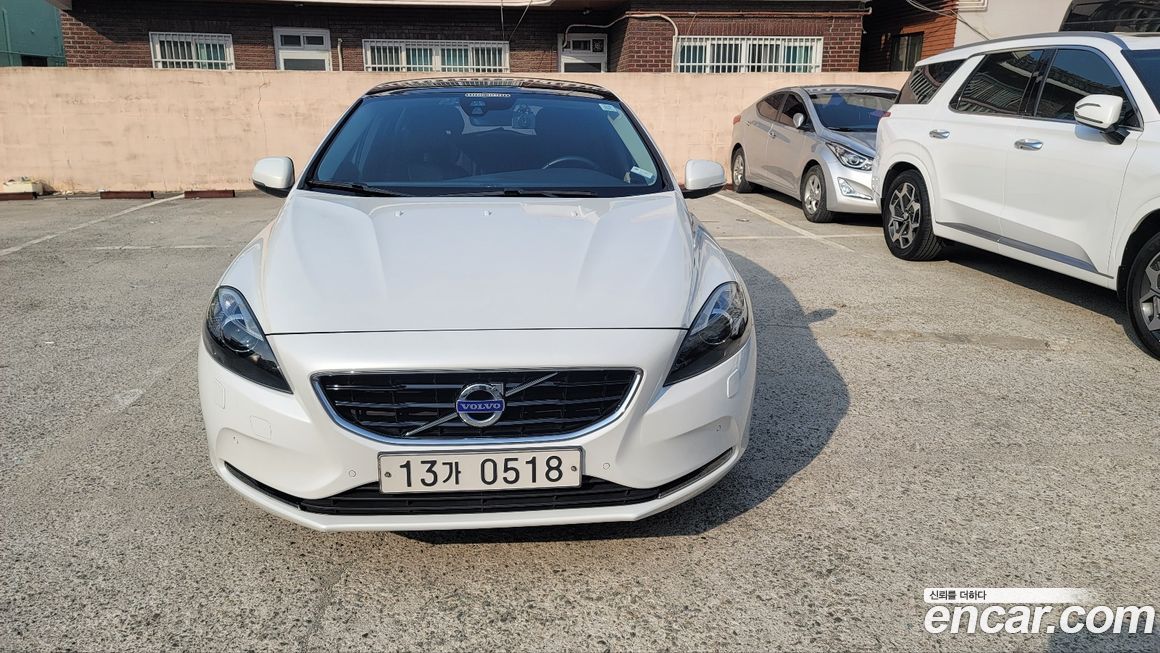 Volvo V40 2016