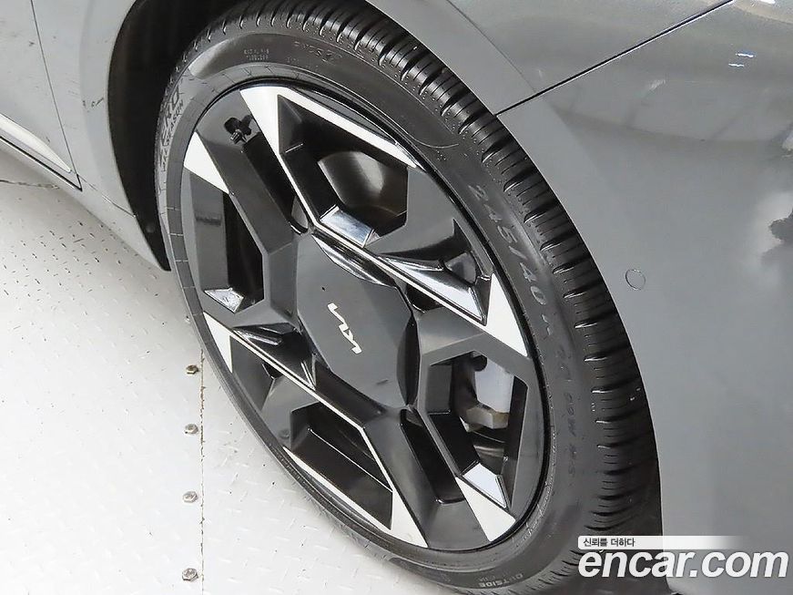 Kia K8 2025
