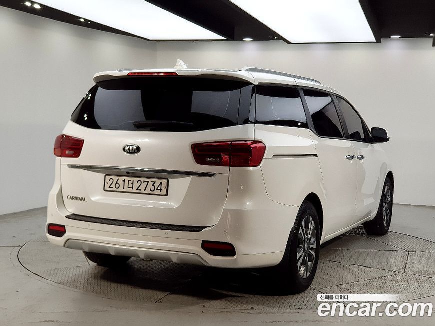 Kia Canival 2019