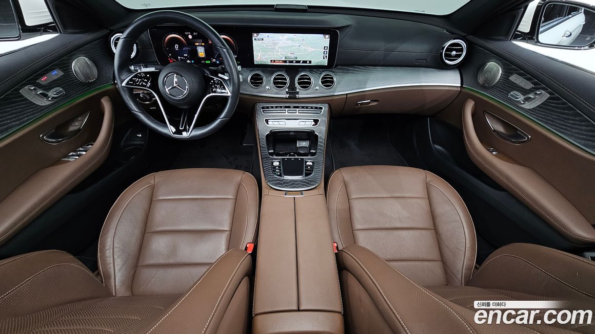 Mercedes-Benz E-Class 2022