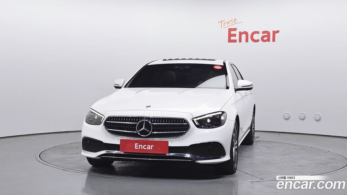 Mercedes-Benz E-Class 2022