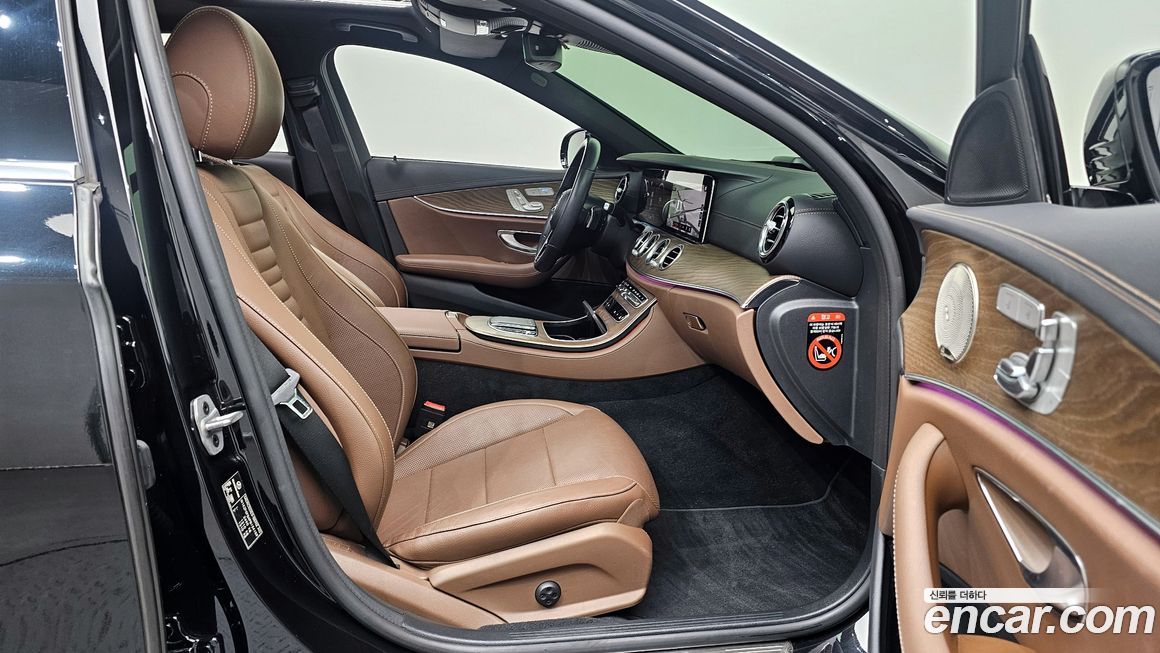 Mercedes-Benz E-Class 2023