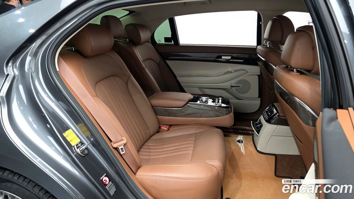 Genesis G90 2020