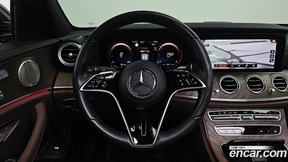 Mercedes-Benz E-Class 2023