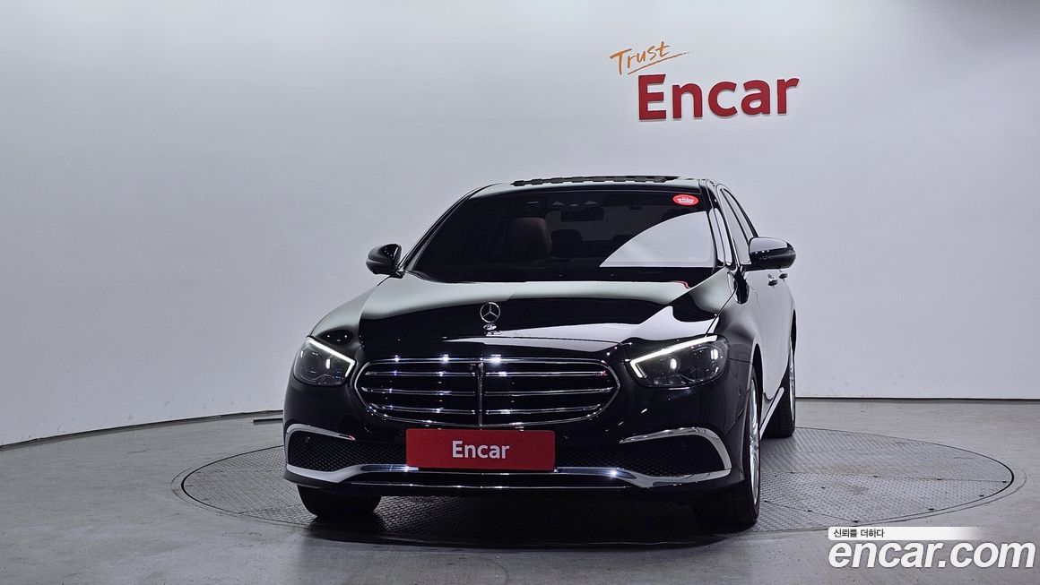 Mercedes-Benz E-Class 2023