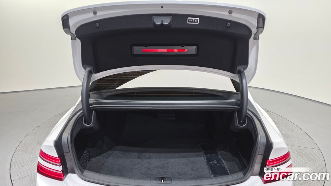 Genesis G80 2023