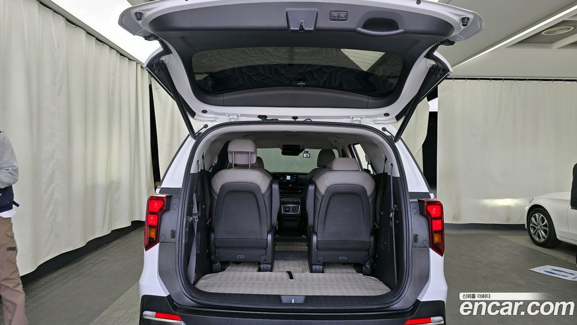 Kia Canival 2024
