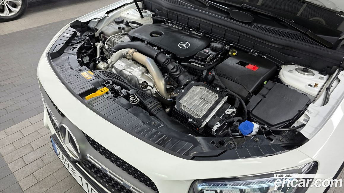 Mercedes-Benz GLB-Class 2024