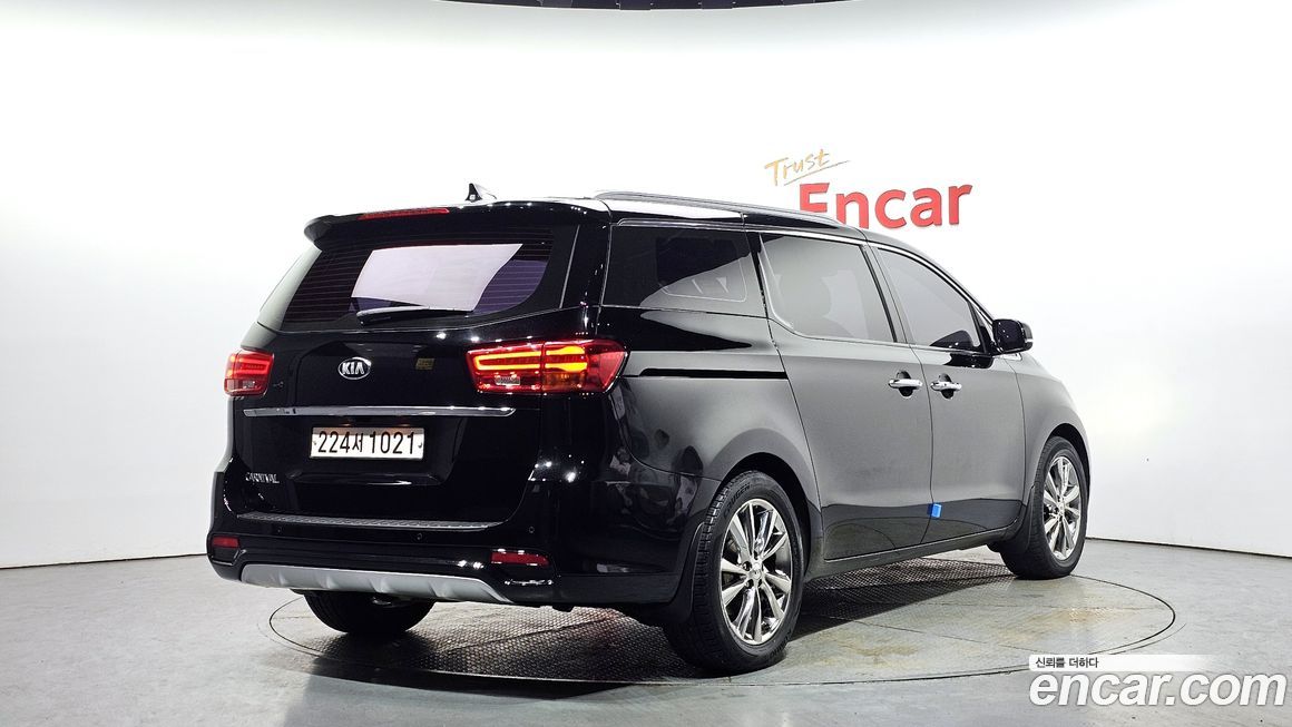 Kia Canival 2019