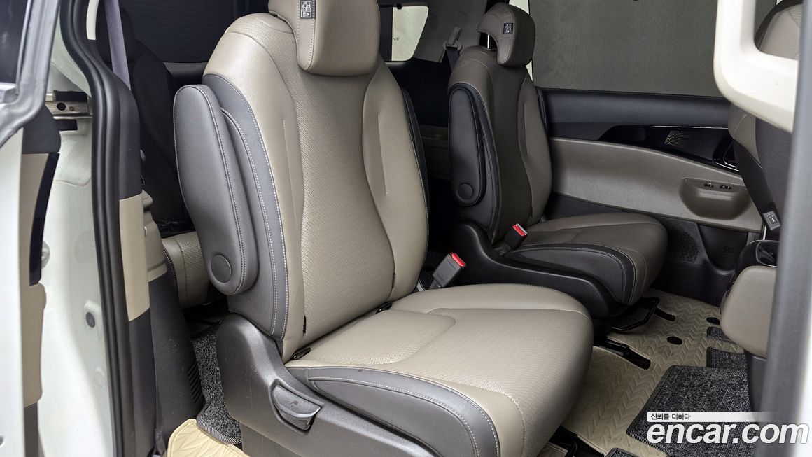 Kia Canival 2024