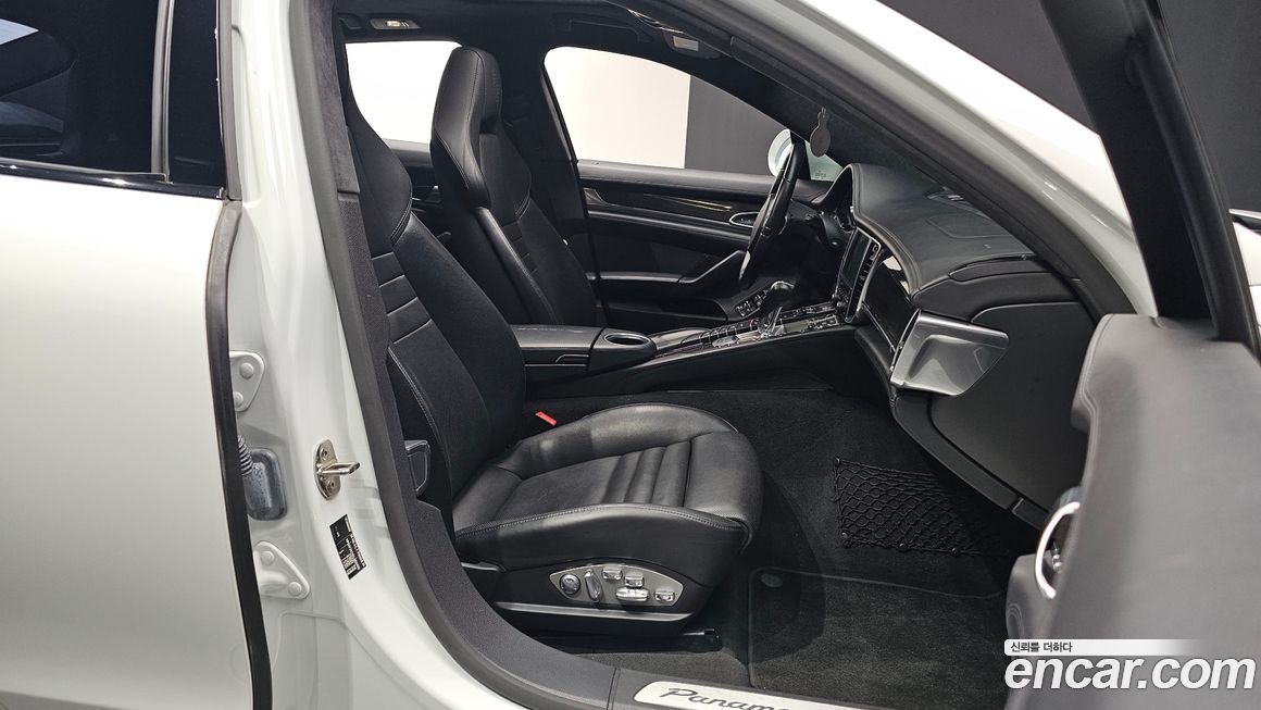 Porsche Panamera 2014