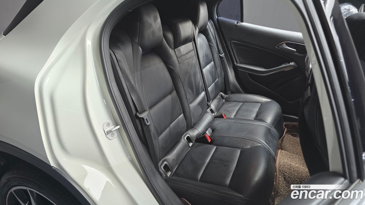 Mercedes-Benz GLA-Class 2018