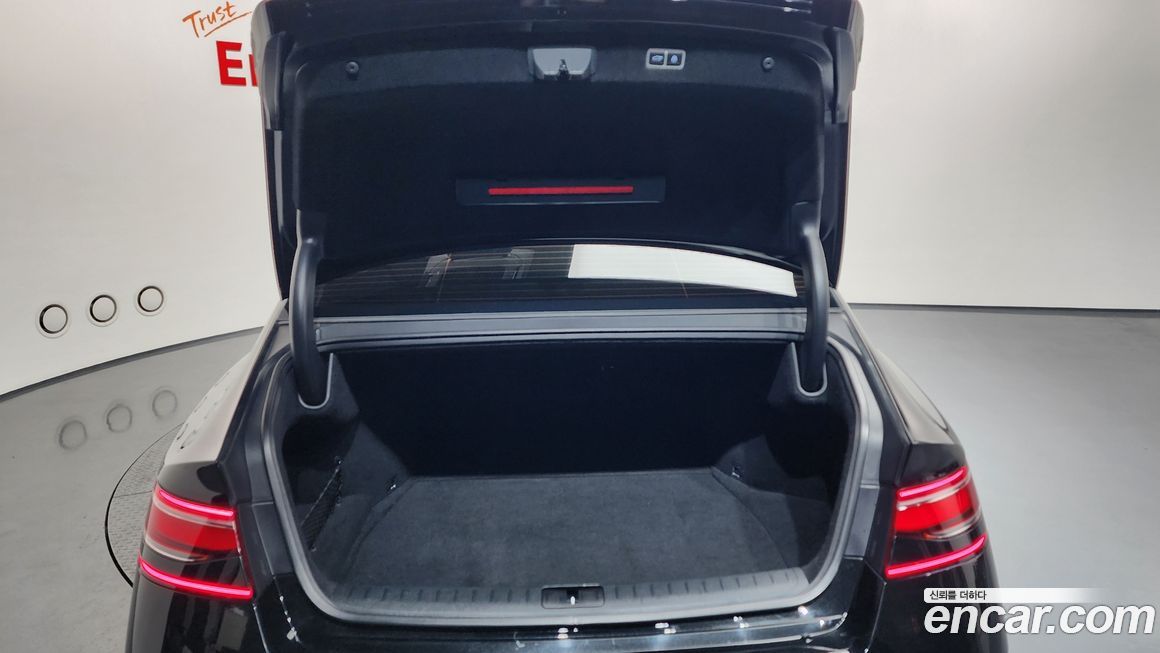 Genesis G90 2023