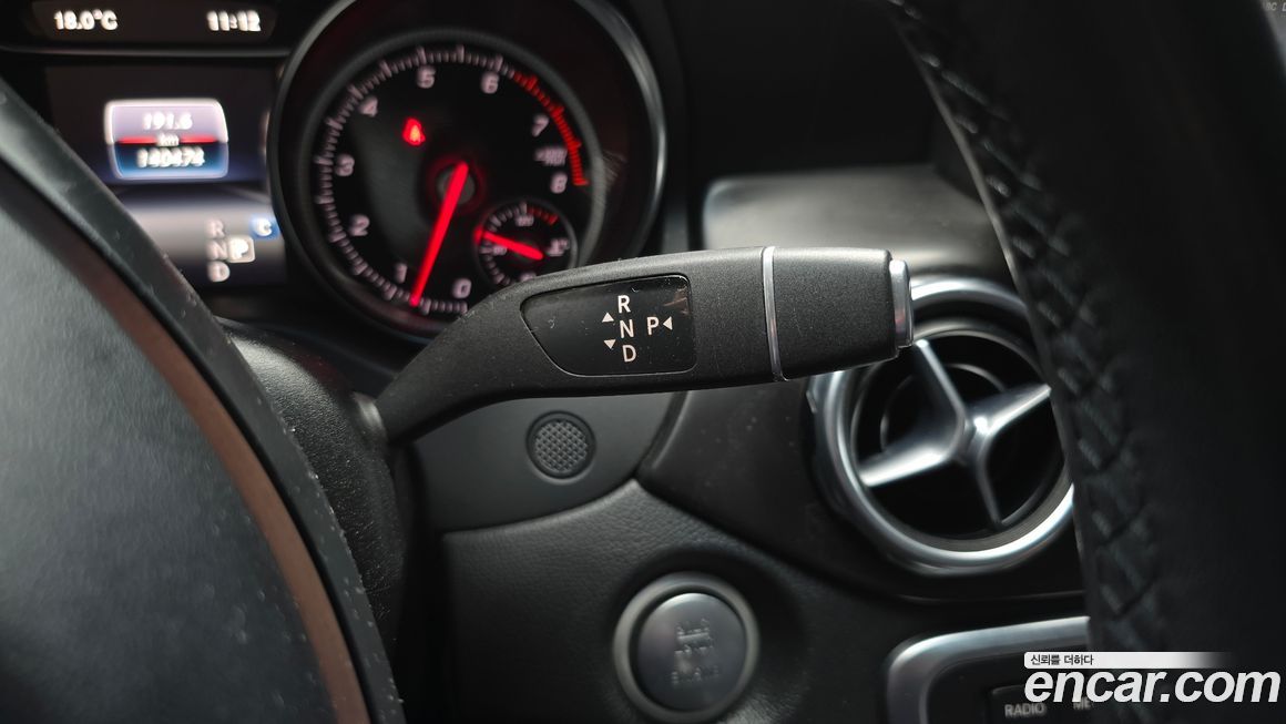 Mercedes-Benz GLA-Class 2018