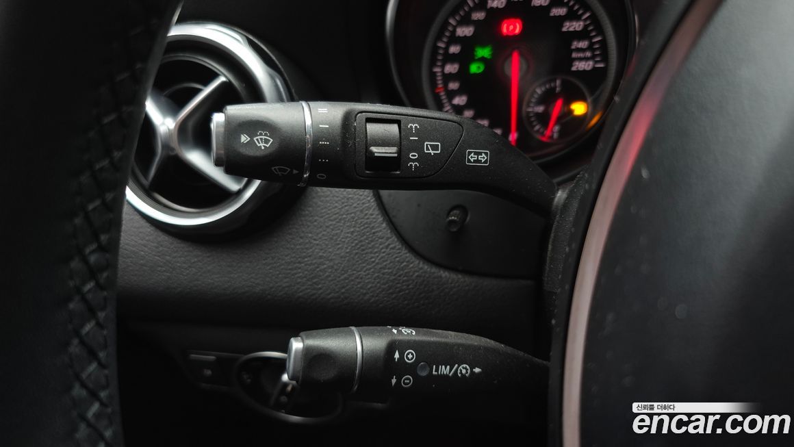 Mercedes-Benz GLA-Class 2018